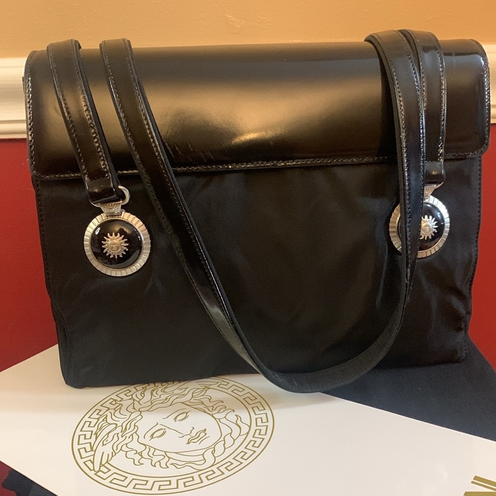 ⭐️RAFFLE⭐️Vintage Versace Starburst Shoulder Bag with original dust bag - Picture 3 of 12
